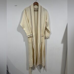 Vintage Victoria’s Secret Cream Lambswool Robe w/ purple accents- gold label